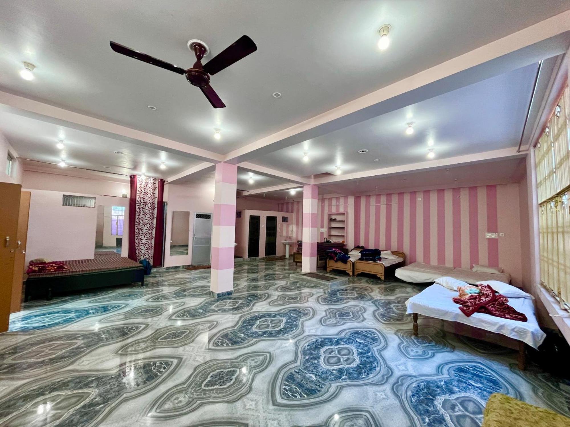 Trilok Residency - Dashashwamedh Varanasi Exterior foto