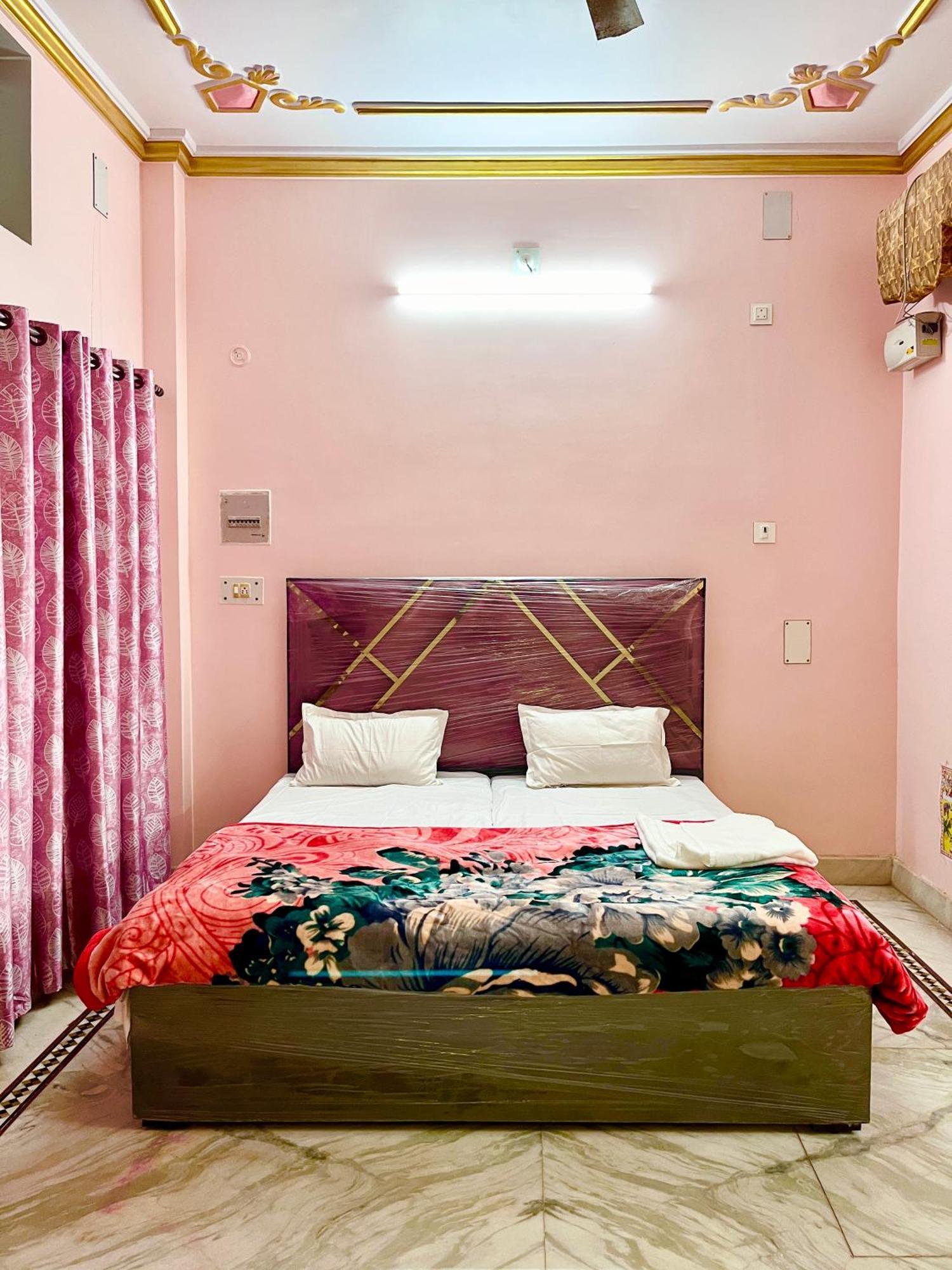 Trilok Residency - Dashashwamedh Varanasi Exterior foto